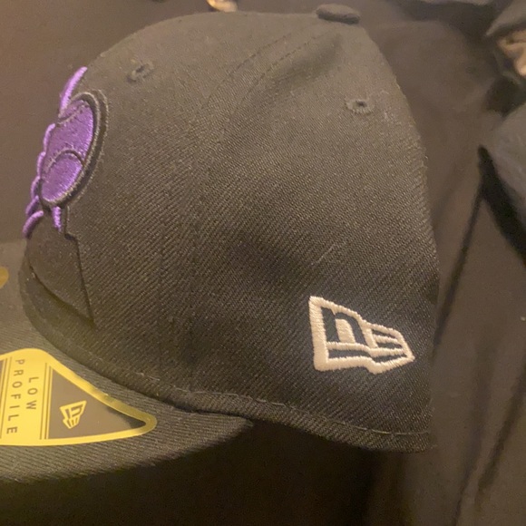 Brand New Fitted Cap 🔥 - Picture 2 of 5